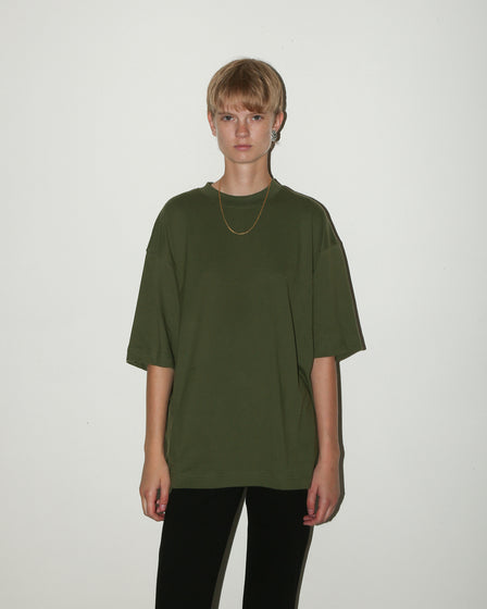 WOMENS BOYFRIEND TEE <BR> KHAKI