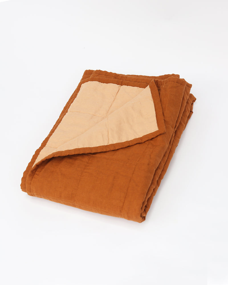 QUILTED DUVET THROW - TOBACCO AND BISCUIT