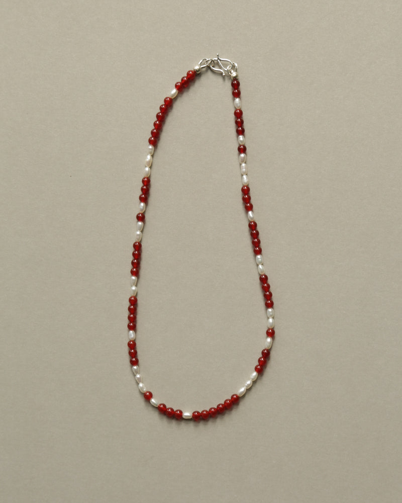 RED AGATE WITH MIXED PEARLS