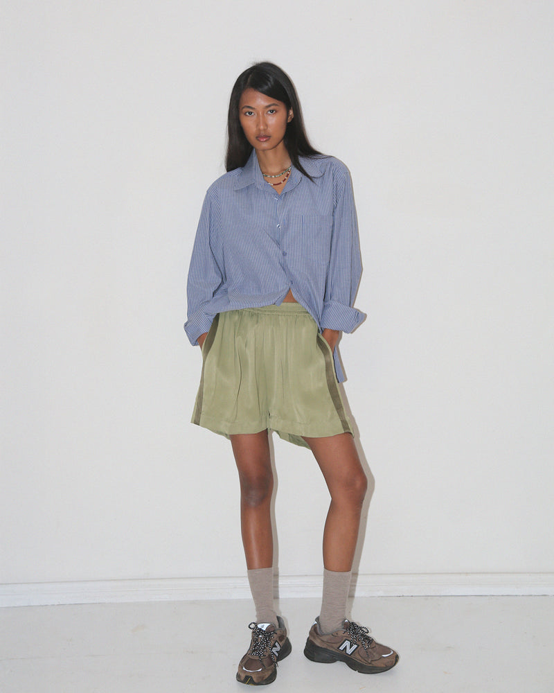 SIENNA SHORT <BR> MOSS AND OLIVE