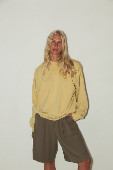 WOMENS LOGO SWEATSHIRT <BR> YELLOW