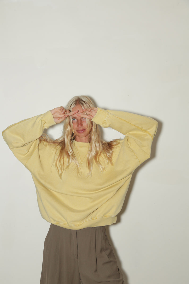 WOMENS LOGO SWEATSHIRT <BR> YELLOW