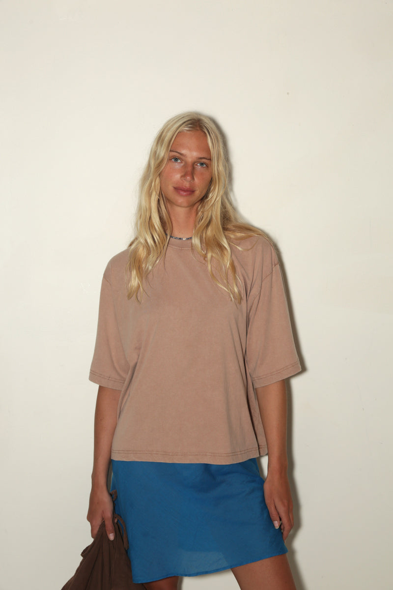 WOMENS BOXY TEE <BR> NUDE