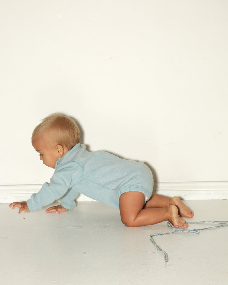LONG SLEEVE BABY BODY - WASHED BLUE